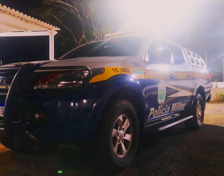 Condutor de Corolla foge após colisão no centro de Costa Rica