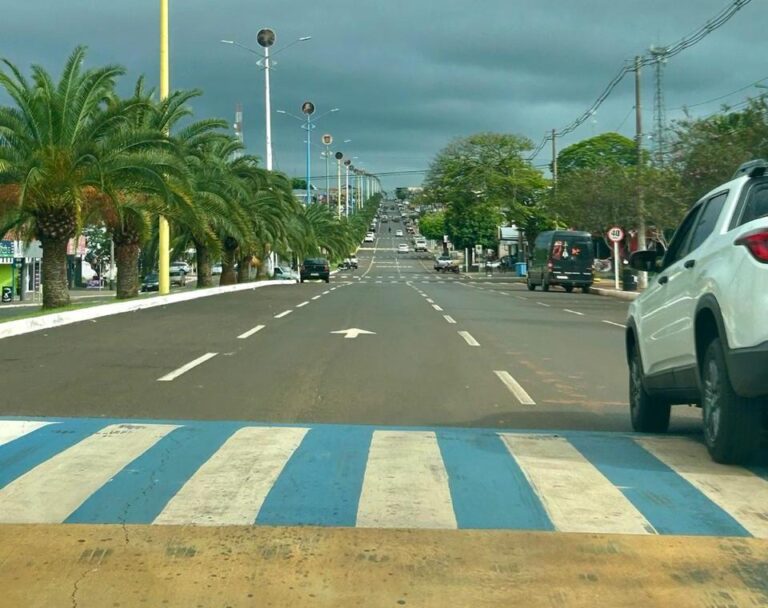 Comércio de Costa Rica pode abrir normalmente no domingo, mas empresários devem reservar horário para funcionários votarem