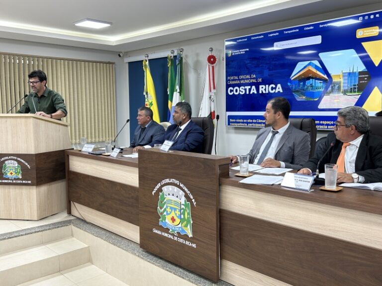 Com presença do prefeito, Câmara de vereadores realiza 1ª Sessão Ordinária do ano
