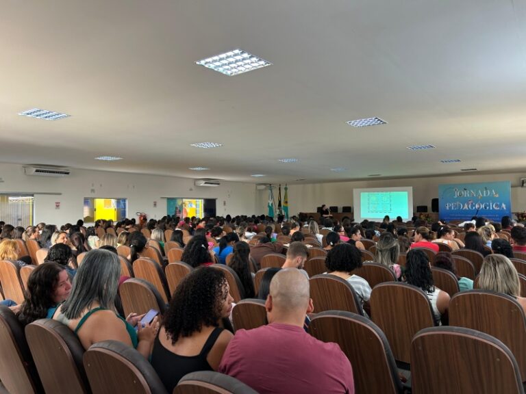 Prefeitura de Costa Rica investe em qualificação educacional para iniciar ano letivo de 2025