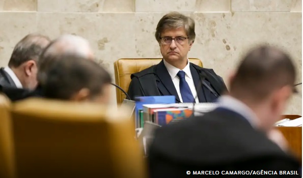 PGR é contra pedido de Bolsonaro para apresentar defesa em 83 dias