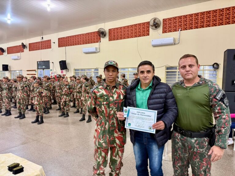 Projeto Florestinha celebra Promoção de alunos em Costa Rica com solenidade emocionante