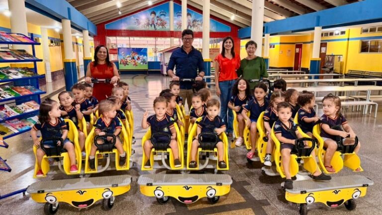 Prefeitura de Costa Rica inova e investe em transporte Infantil com aquisição de 15 novos Carrinhos para Creches
